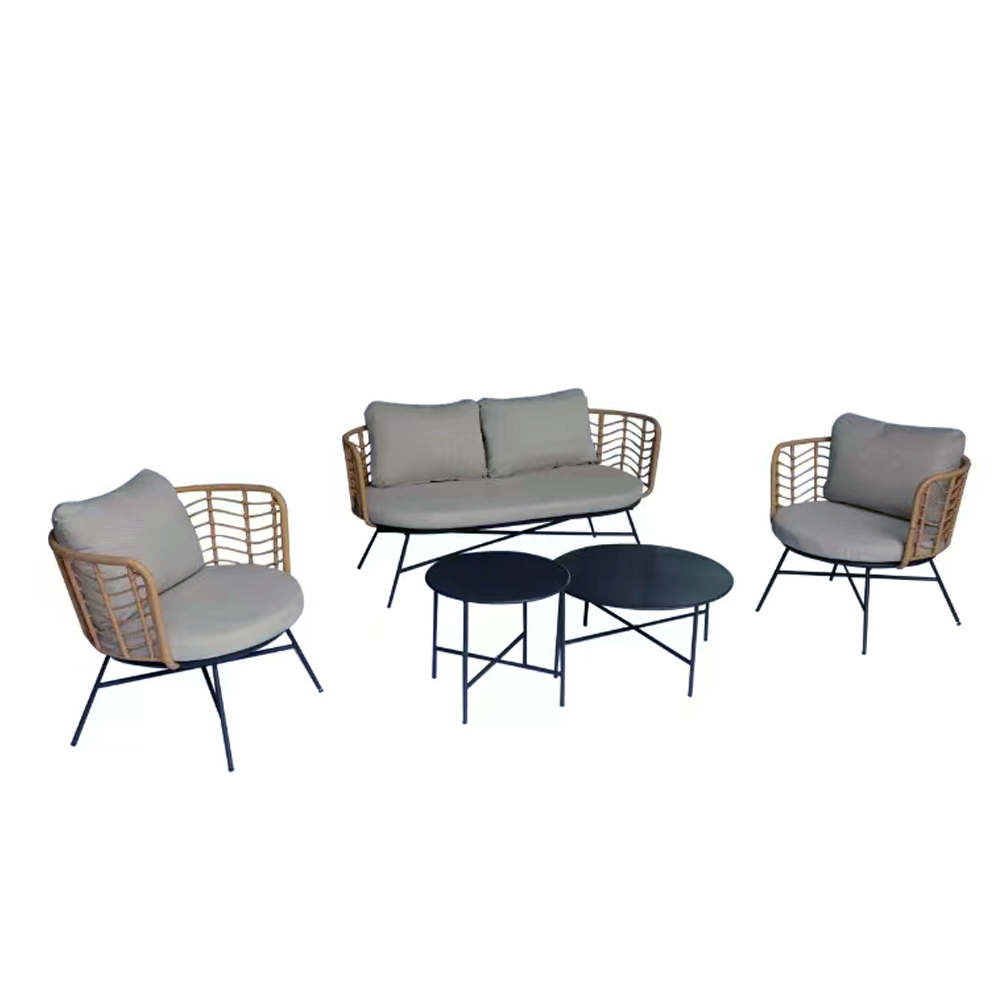 Artekko Rattan Διθέσιος Καναπές (155x75x73)cm 2x Πολυθρόνες (80x75x73)cm 2x Τραπεζάκια (70x70x35) (50x50x45)cm Μεταλλικός Γκρι Σκελετός με Παστικ. Ρατάν σε Φυσική Απόχρωση και Μπεζ Γκρι Μαξιλάρια Σετ/4